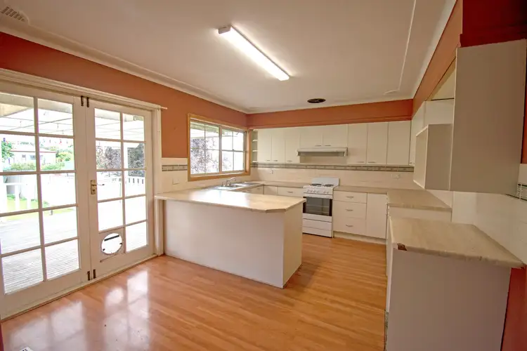 Sixth view of Homely house listing, 7 Carrington Avenue, Oberon NSW 2787