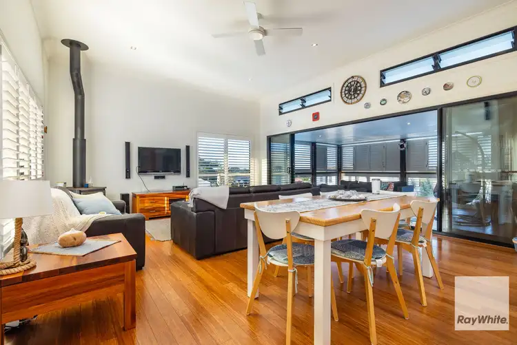 58 Spinnaker Circuit, Redland Bay QLD 4165