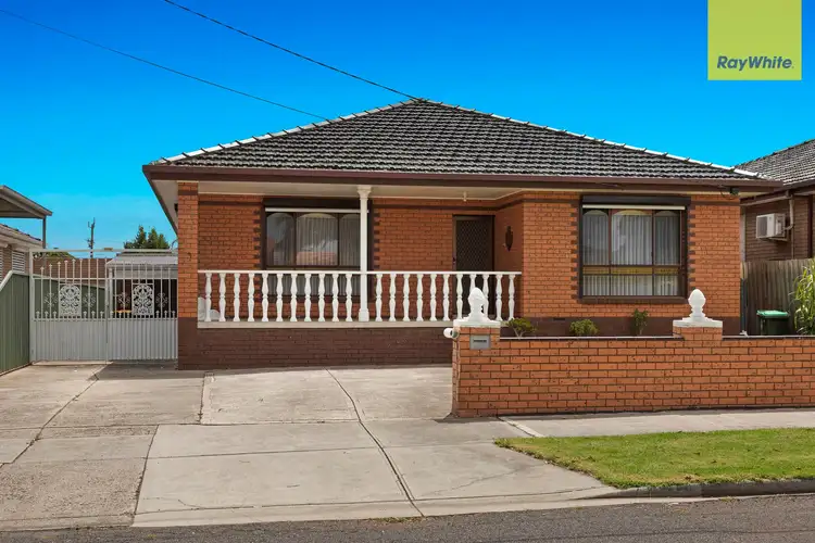 9 Harcourt Avenue, St Albans VIC 3021