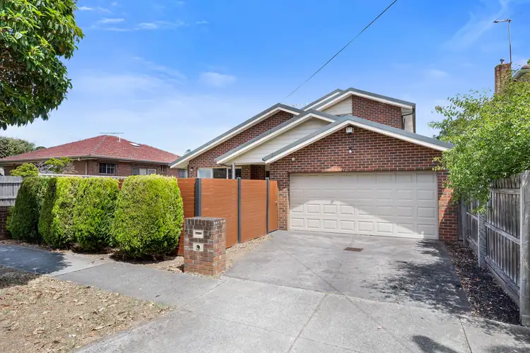 Main view of Homely townhouse listing, 1/4 Hinkler Road, Glen Waverley VIC 3150