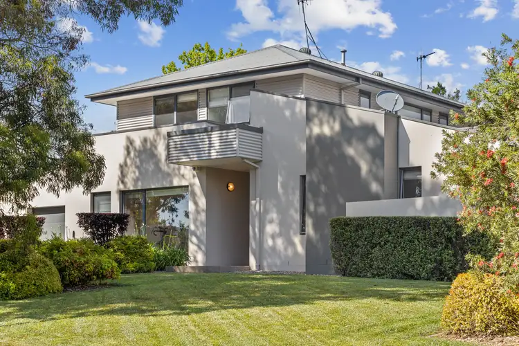 2 Biddlecombe Street, Pearce ACT 2607
