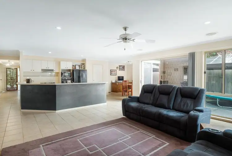 Fifth view of Homely house listing, 12 Valley View Court, South Morang VIC 3752
