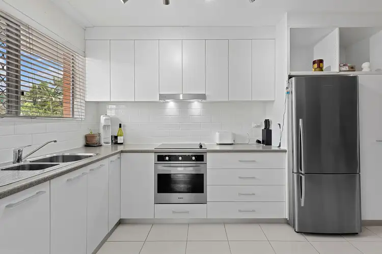 Sixth view of Homely unit listing, 5/9 Main Avenue, Coorparoo QLD 4151