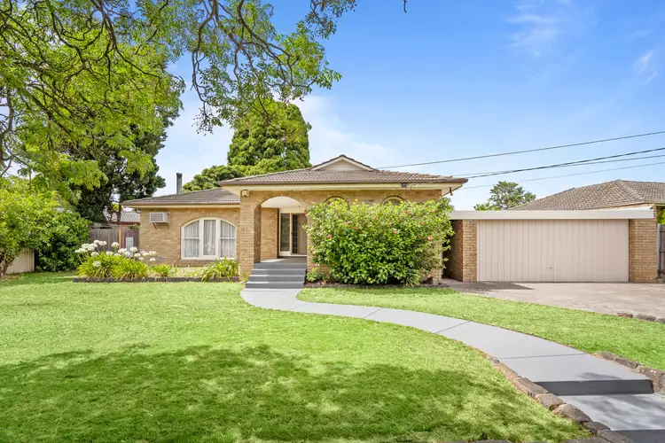 4 Mansfield Avenue, Mulgrave VIC 3170
