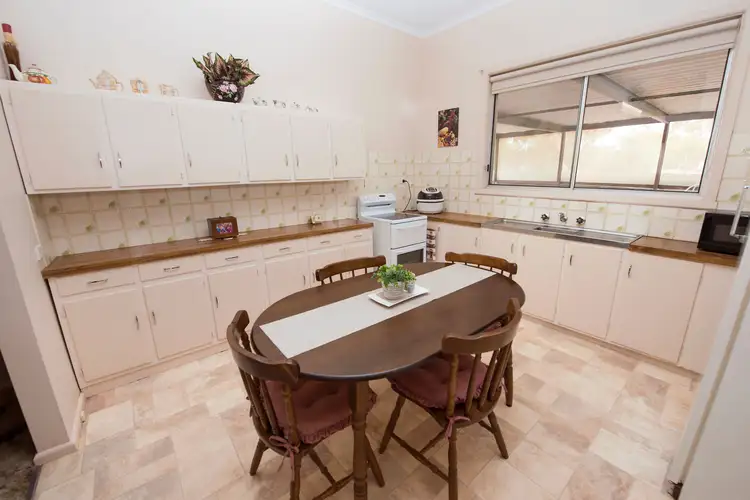 Fifth view of Homely house listing, 1 Donnington Street, Swan Hill VIC 3585