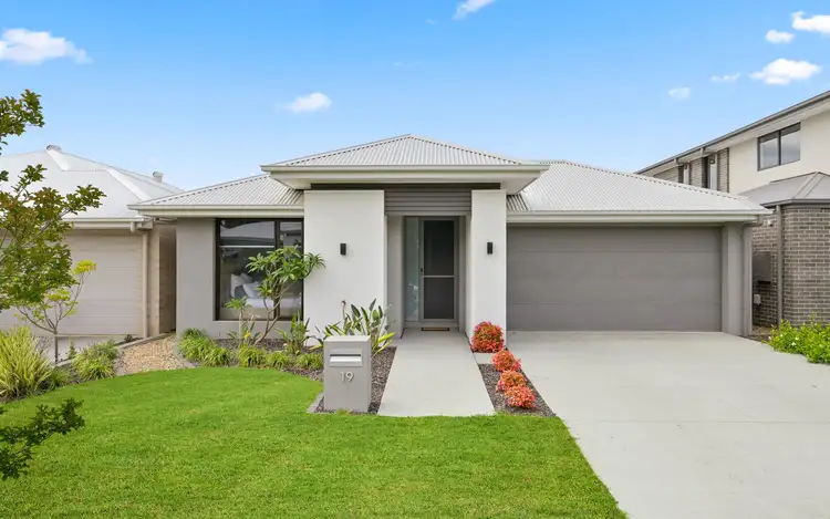 19 Hodgson Street, Oran Park NSW 2570