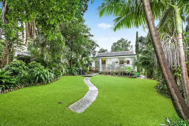 66 Foamcrest Avenue
