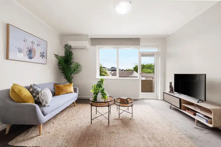 Second view of Homely unit listing, 5/23 Auburn Grove, Hawthorn East VIC 3123