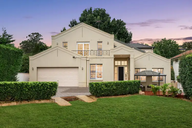 16 Mungarra Avenue, St Ives NSW 2075