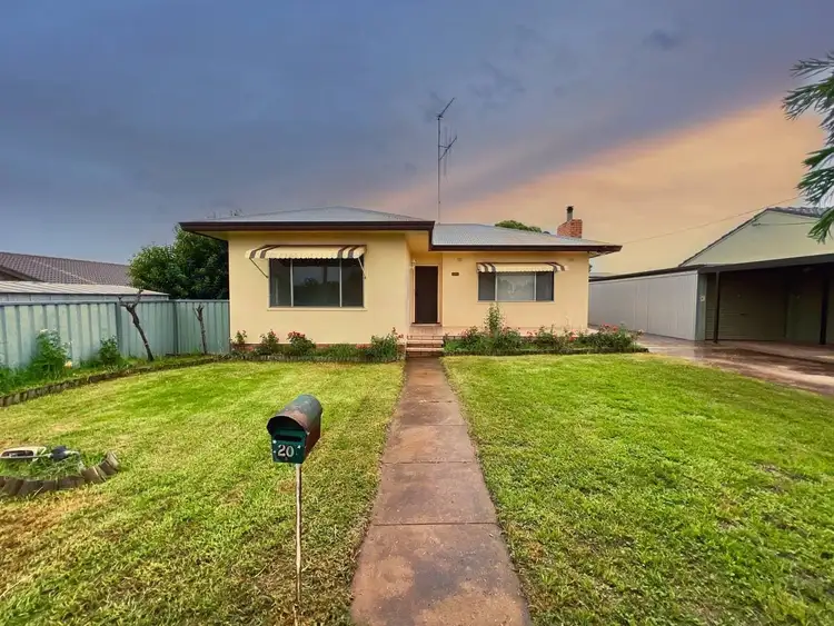 20 Middleton Street, Parkes NSW 2870