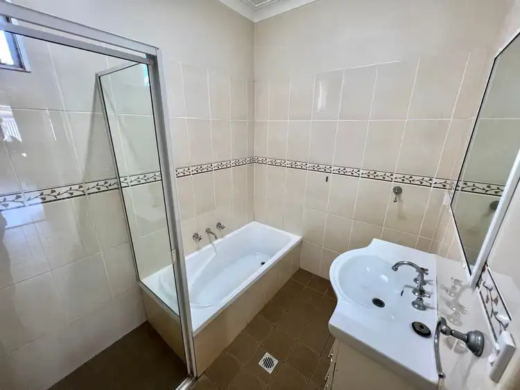 Fifth view of Homely house listing, 20 Middleton Street, Parkes NSW 2870