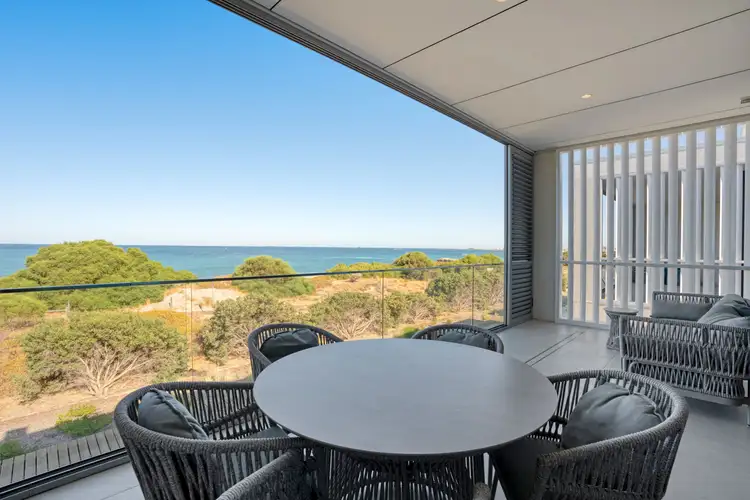 63 Ocean Drive, North Coogee WA 6163