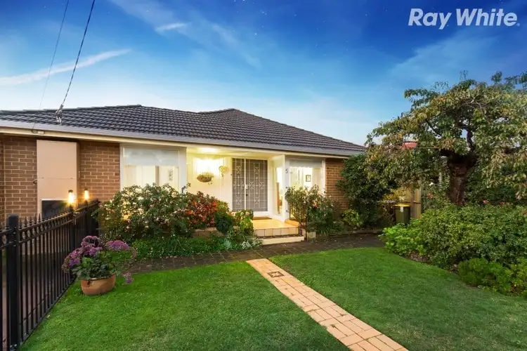 5 Fuchsia Street, Ferntree Gully VIC 3156