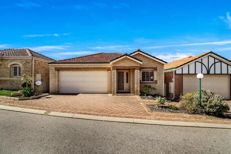 14/7 Endeavour Road, Hillarys WA 6025