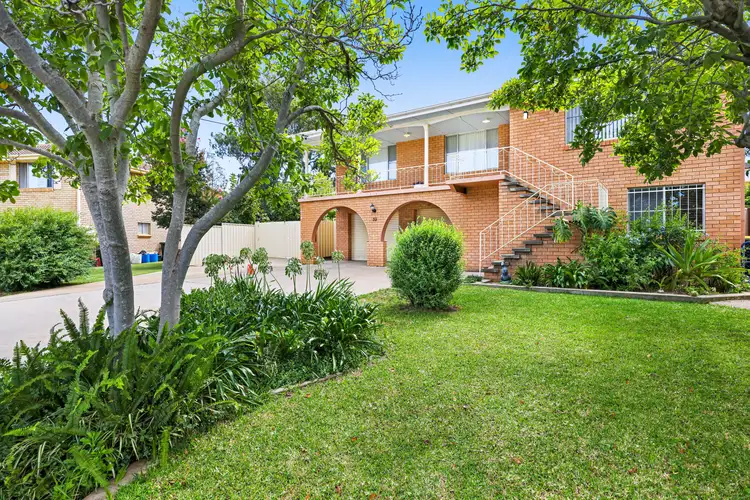 32 McRae Street, Tamworth NSW 2340