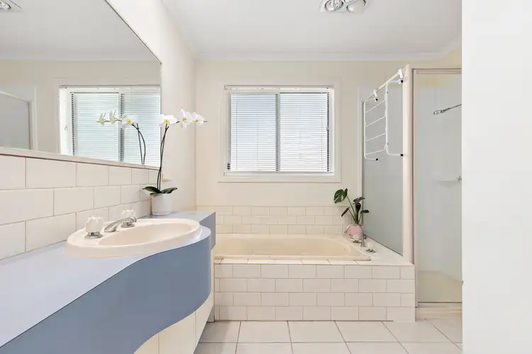 Fifth view of Homely house listing, 2 Theresa Avenue, Langwarrin VIC 3910
