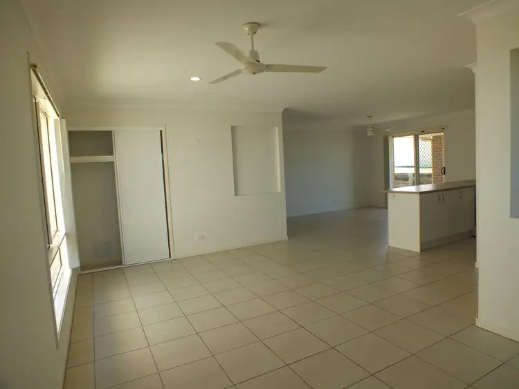 Fifth view of Homely house listing, 4 Scenic Drive, Emerald QLD 4720