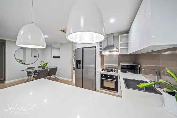 8 Monstera Court, Alexander Heights WA 6064