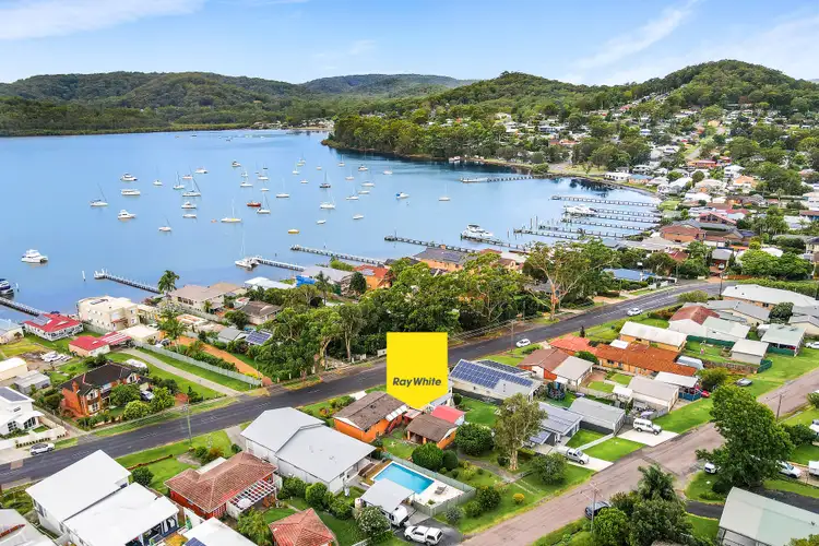 Second view of Homely house listing, 18 Steyne Road, Saratoga NSW 2251