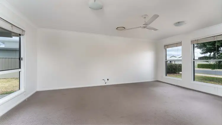 Sixth view of Homely house listing, 6 Kassidy Drive, Emerald QLD 4720