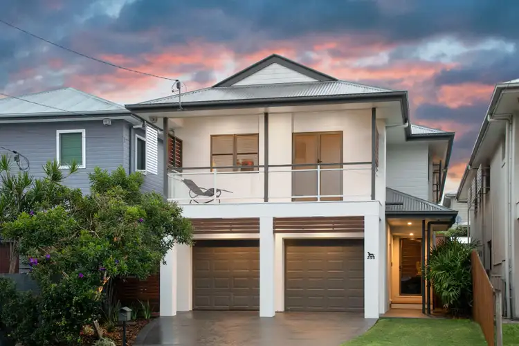 255 Long Street East, Graceville QLD 4075