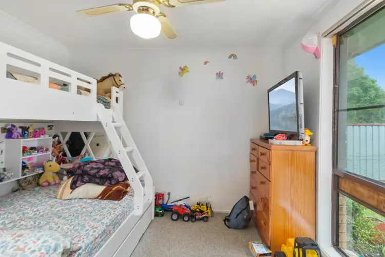 Sixth view of Homely house listing, 2/34 Horsley Drive, Horsley NSW 2530