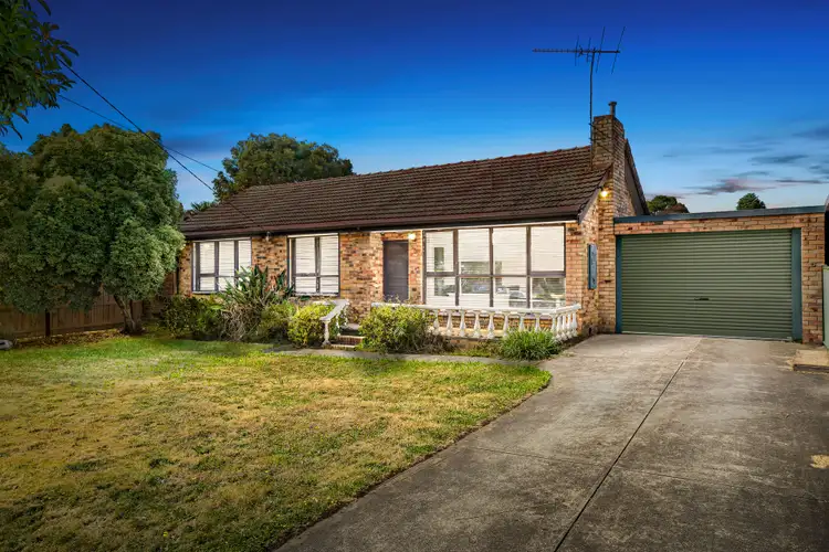 6 Burton Court, Bayswater VIC 3153