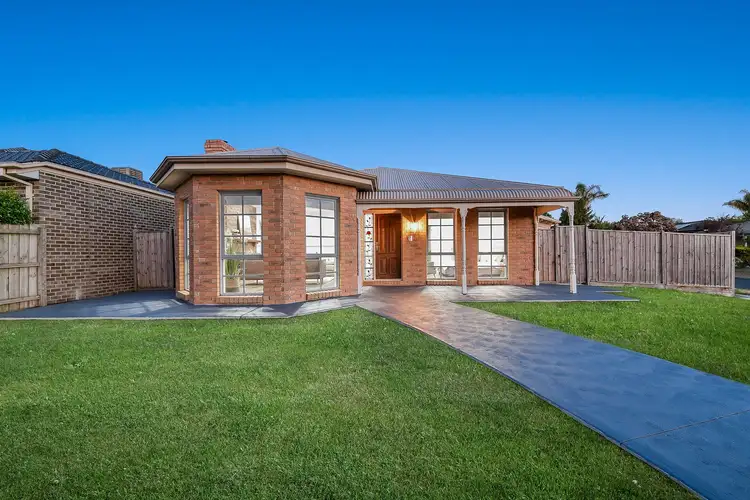 21 Willslie Crescent, Berwick VIC 3806