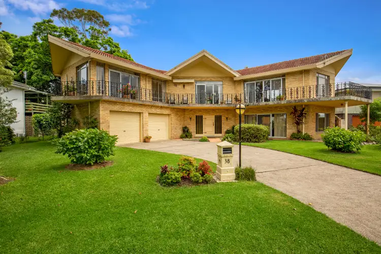 38 Riverview Road, Nowra NSW 2541