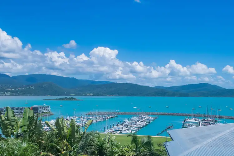 11/2 Lewis Street, Airlie Beach QLD 4802