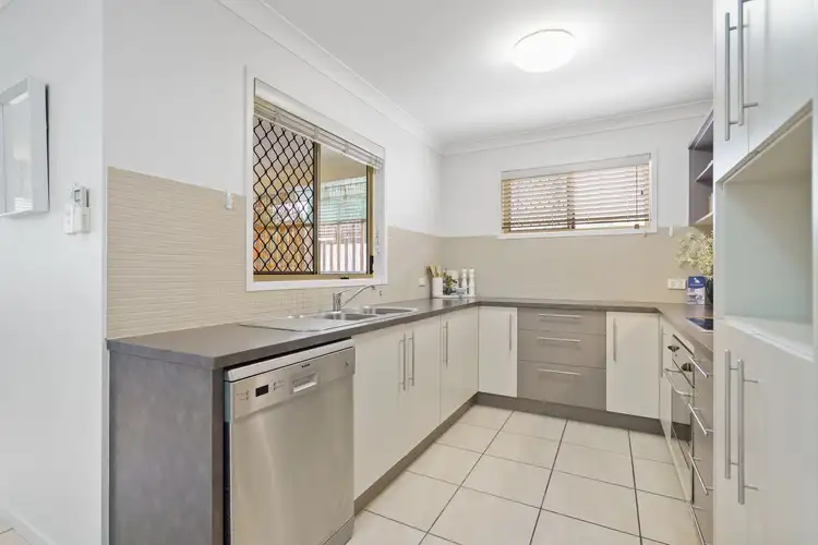 Fifth view of Homely unit listing, 2/27 Paragon Street, Yeronga QLD 4104