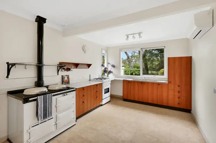 Fifth view of Homely house listing, 25-27 Evans Lookout Road, Blackheath NSW 2785