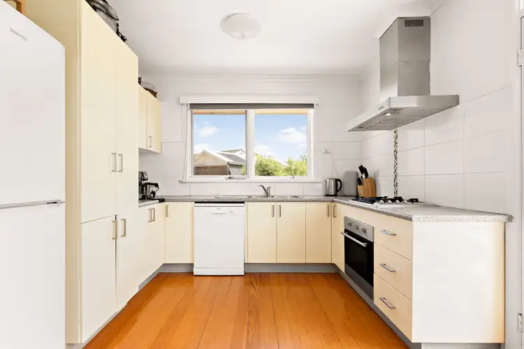 Fourth view of Homely house listing, 5 Ganton Court, Mount Waverley VIC 3149