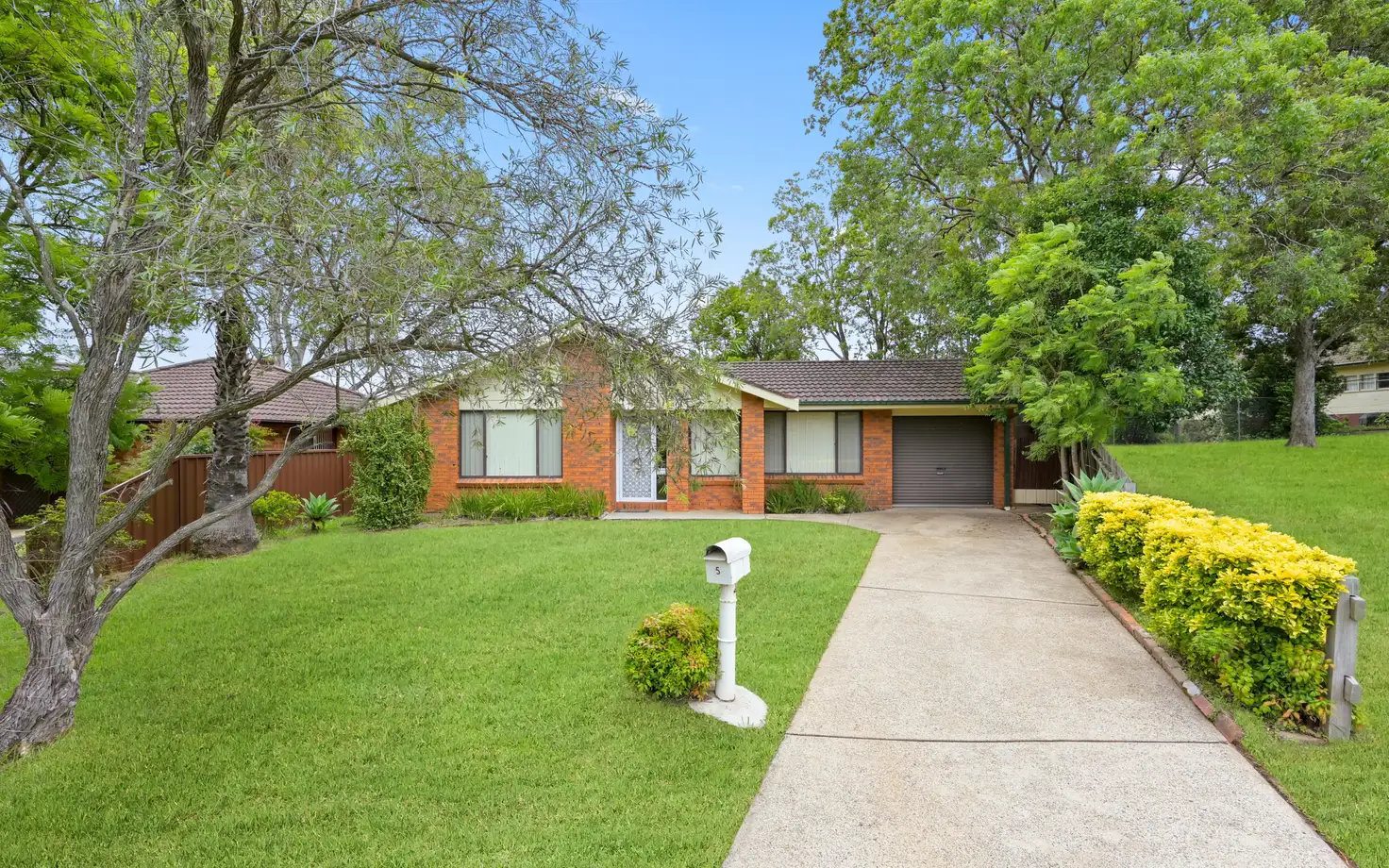 Main view of Homely house listing, 5 Rossell Place, Glenfield NSW 2167