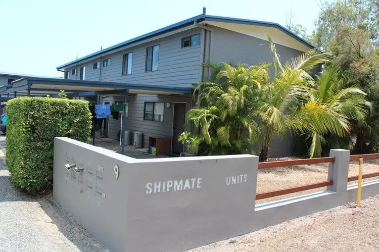 9 Salmon Street