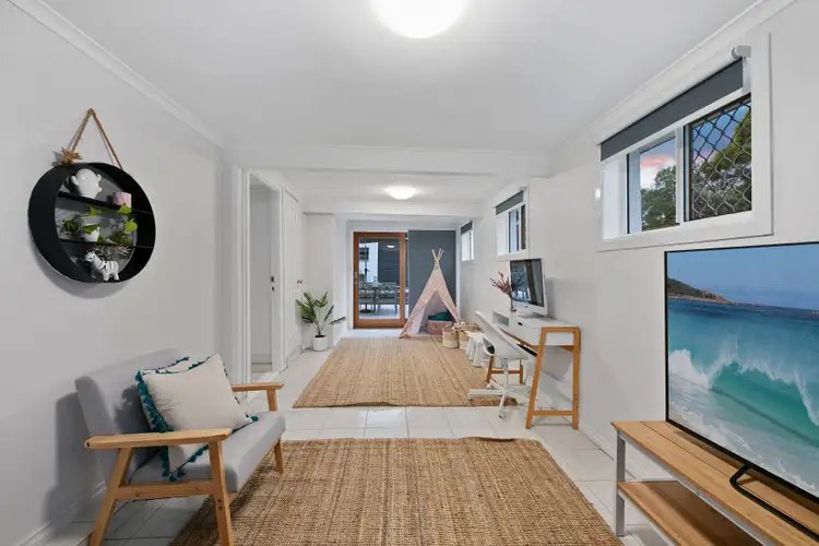 Fifth view of Homely house listing, 10 Harraden Street, Oxley QLD 4075