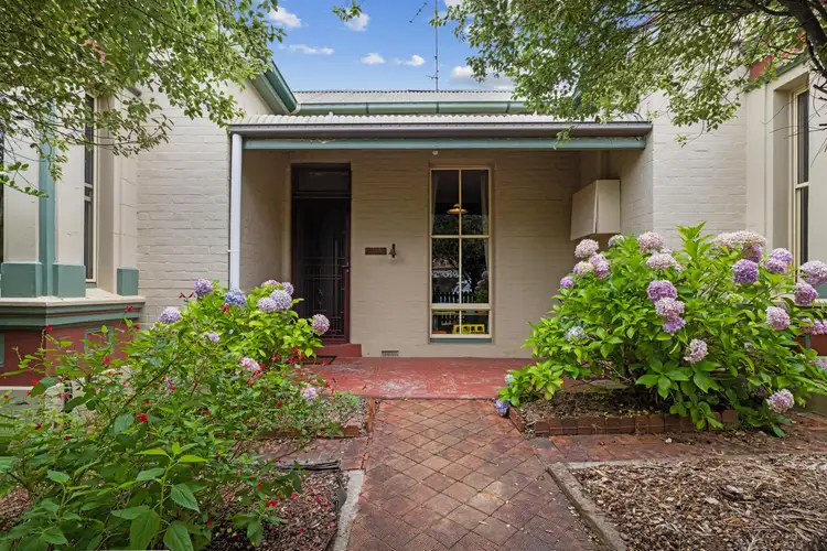 2 Victoria Parade, Goulburn NSW 2580