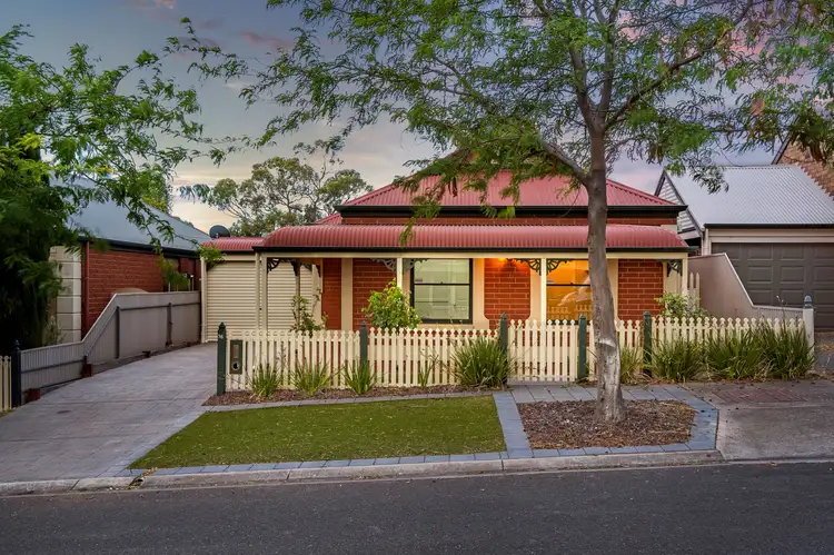 16 Featherstone Circuit, Greenwith SA 5125