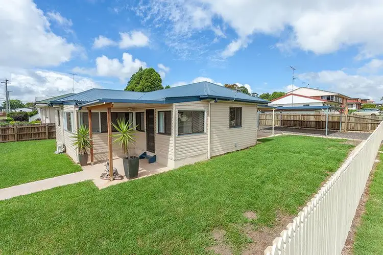 17 Burton Street, Harristown QLD 4350