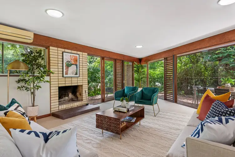 10 Roedean Street, Fig Tree Pocket QLD 4069