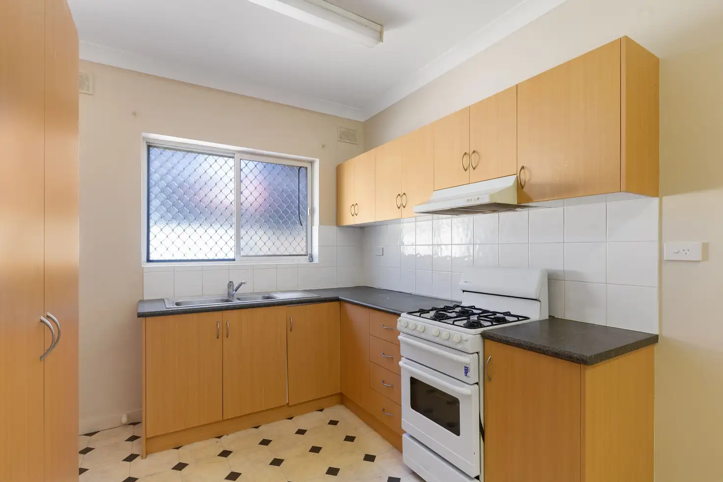 Main view of Homely unit listing, 1/6 Hale Street, Everard Park SA 5035