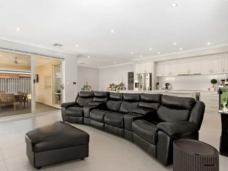 Sixth view of Homely house listing, 4 Larkfield Ridge, Baldivis WA 6171