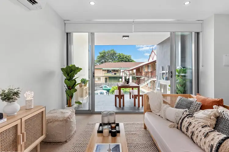 Third view of Homely unit listing, 2/22 Onslow Street, Ascot QLD 4007
