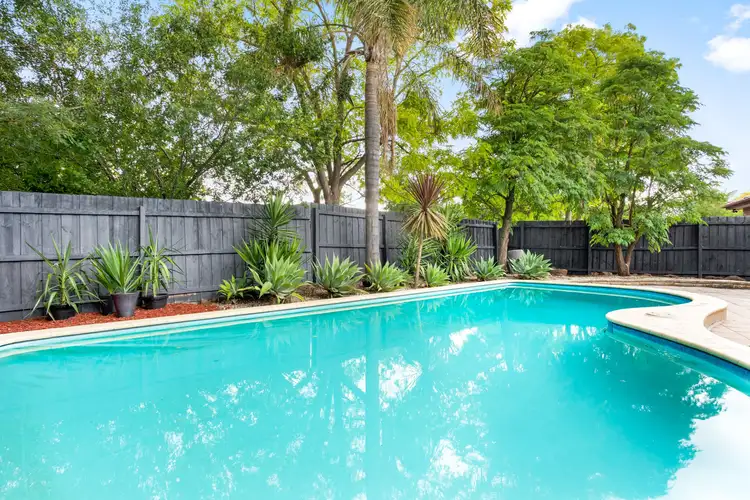 7 Kamo Court, Taylors Lakes VIC 3038