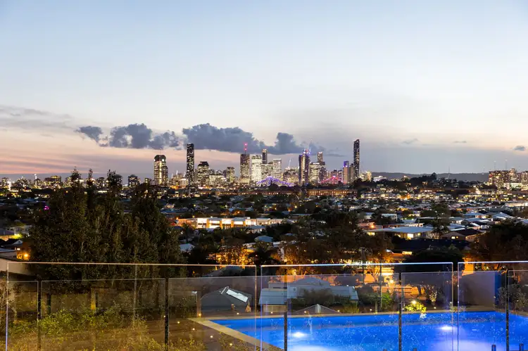Main view of Homely house listing, 32 Wentworth Parade, Balmoral QLD 4171