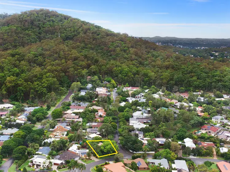 Main view of Homely house listing, 2 Toddington Street, Chapel Hill QLD 4069