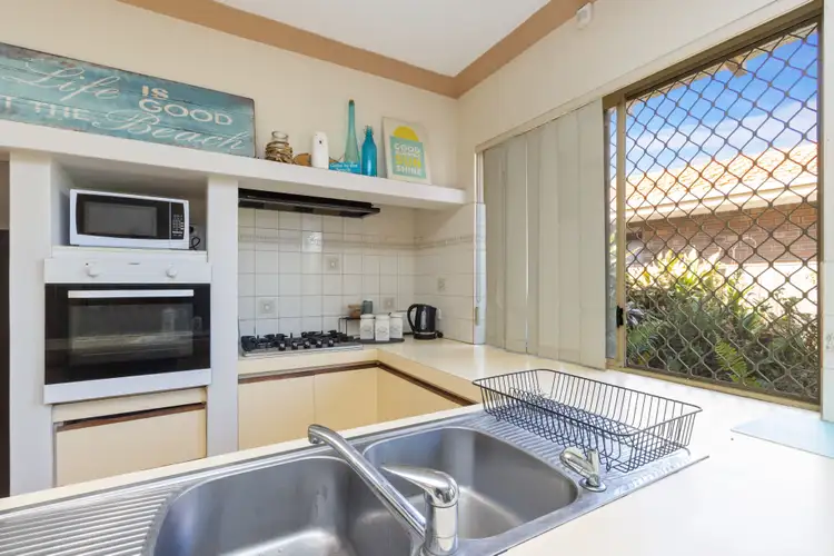 Sixth view of Homely house listing, 2 Avocet Road, Stirling WA 6021