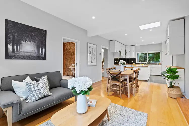 60 Knights Drive, Glen Waverley VIC 3150