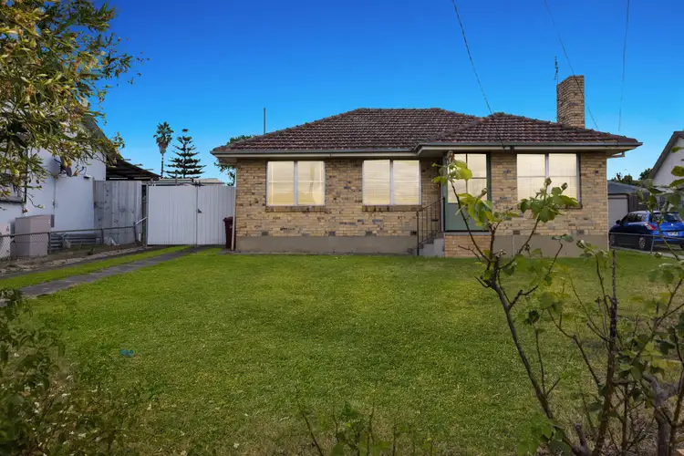 15 Romsey Crescent, Dallas VIC 3047