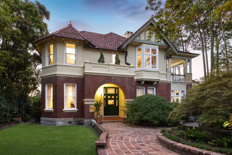 34 Ku-ring-gai Avenue, Turramurra NSW 2074
